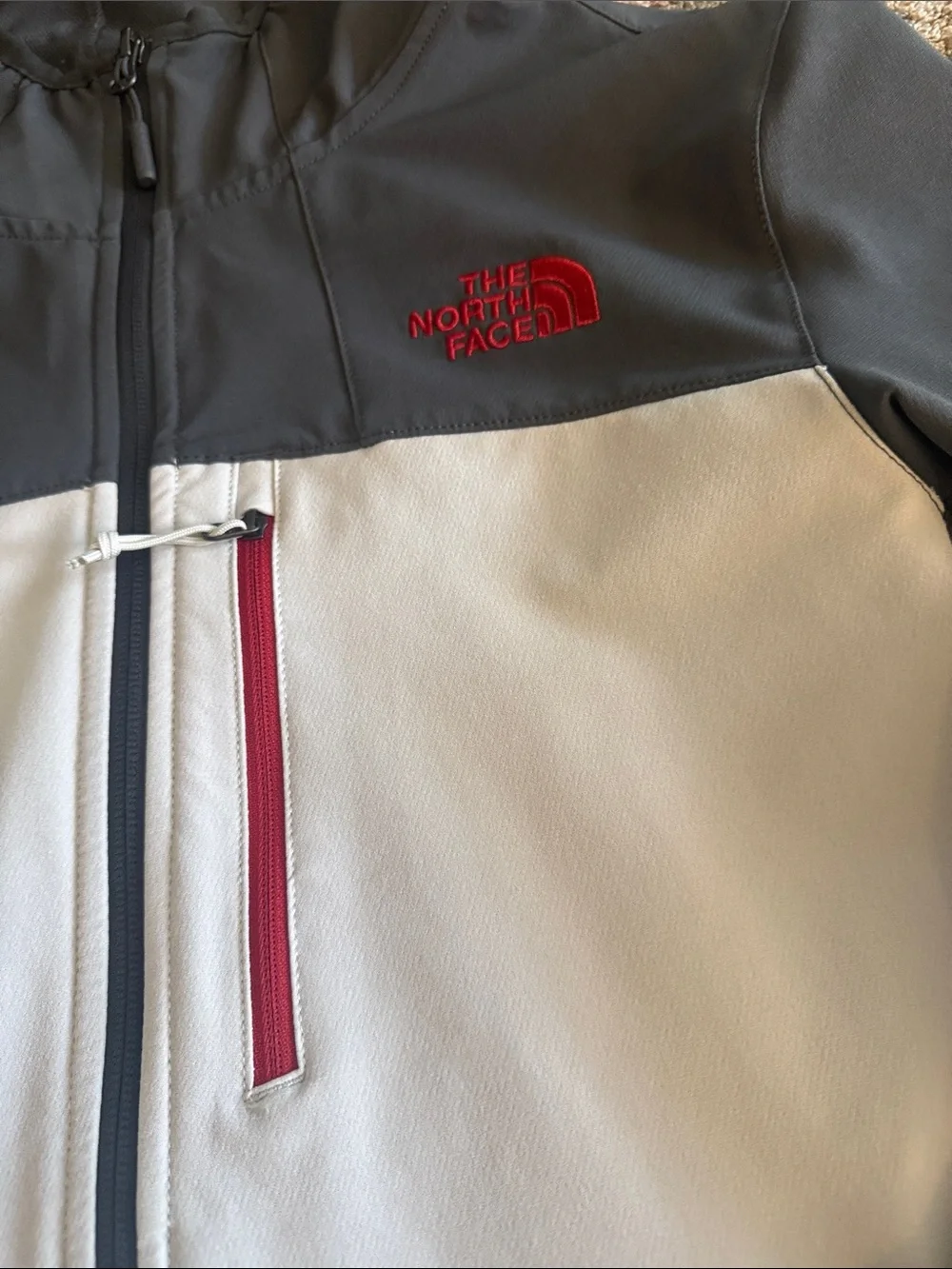 The North Face Men’s Hooded Two-Tone Softshell Jacket - Gray/Light Gray size S
